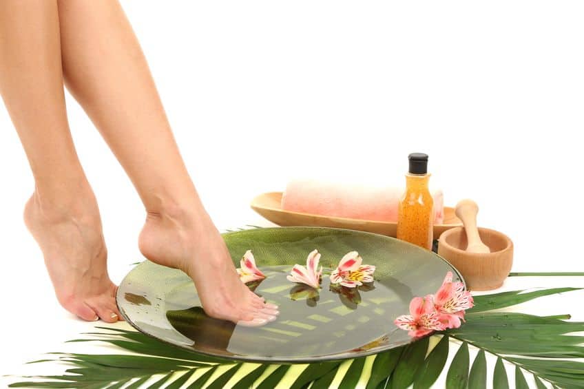 Essential Oils For Feet: Sorting Out All Your Foot Problems In One Natural, Fell Swoop Essential Oil Benefits