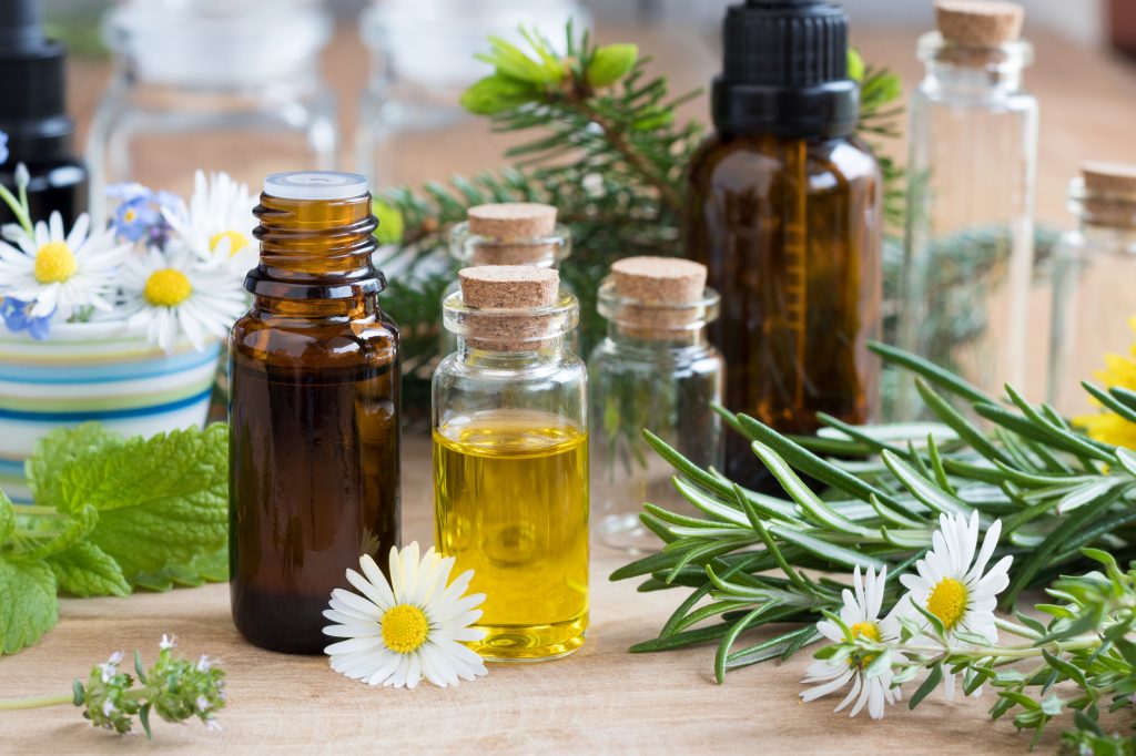 Meilleures huiles essentielles et remèdes maison pour empêcher la bursite de faire souffrir votre vie! Avantages des huiles essentielles