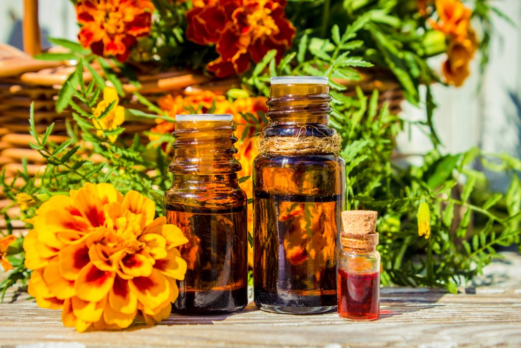 Essential Oils For Hay Fever: And No, It’s Not What You Get When You Smoke Too Much Grass Essential Oil Benefits